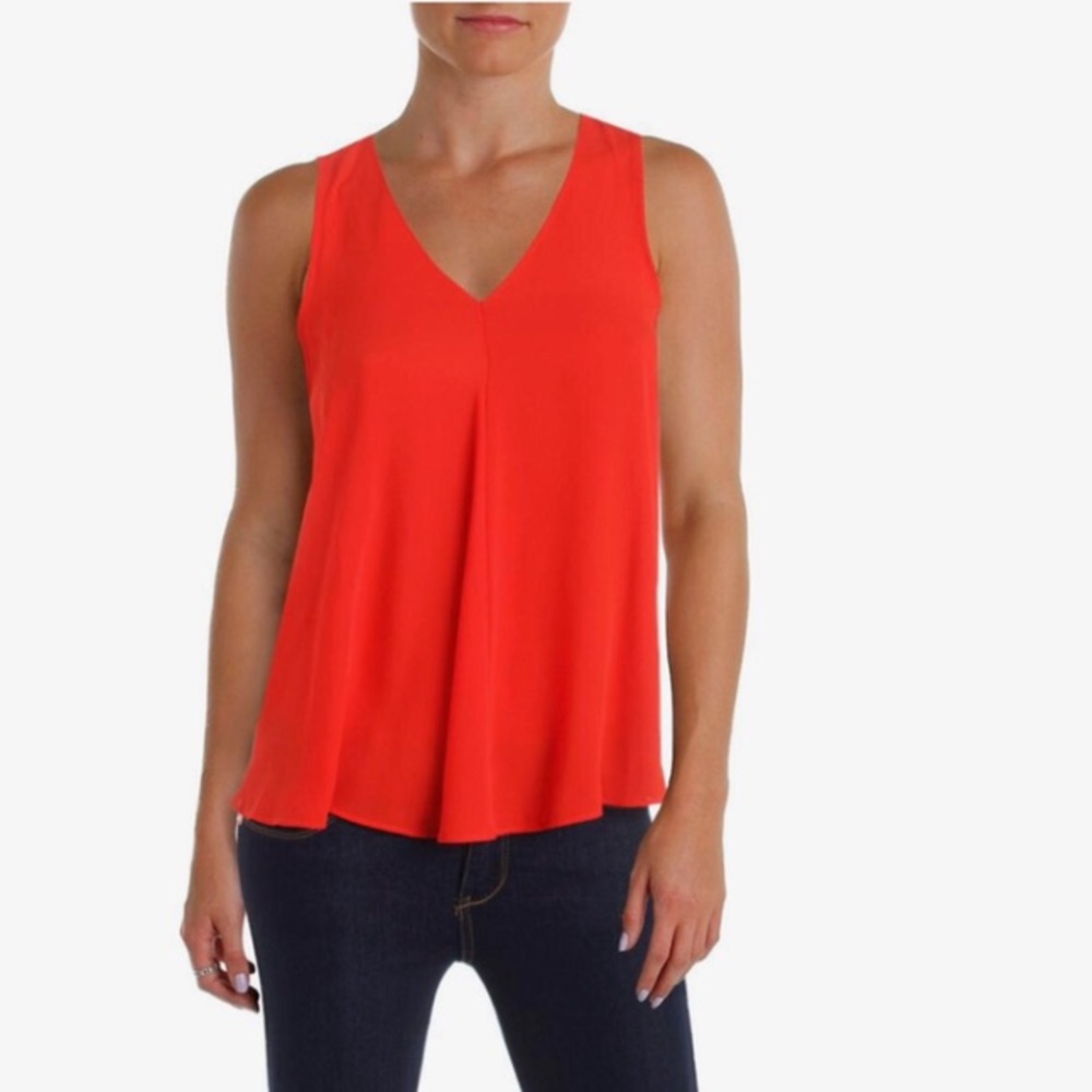 Vince Camuto Petite Sleeveless V-Neck Top NWT